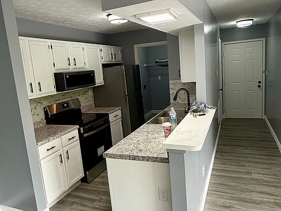 4th image of 60 Mallard Glen Dr APT 4