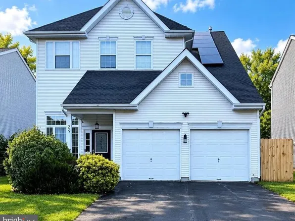29 Shawnee Trl, Burlington, NJ 08016