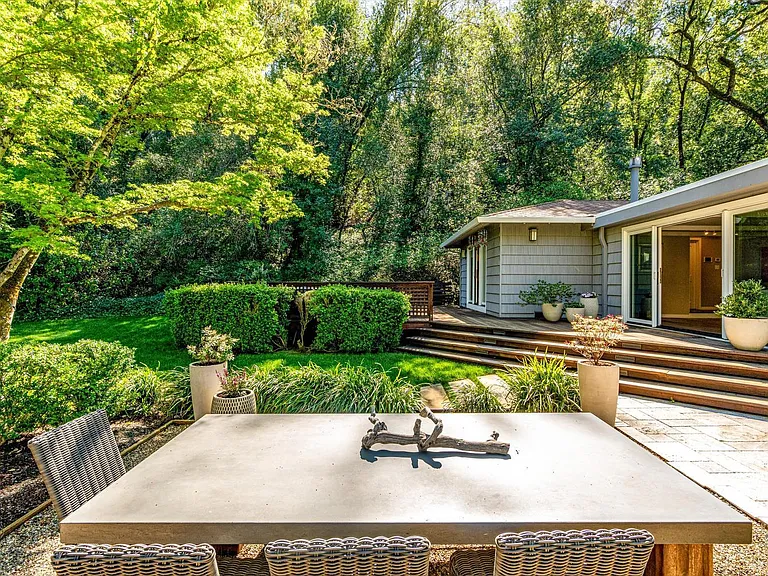 850 Conn Valley Rd — Photo 52