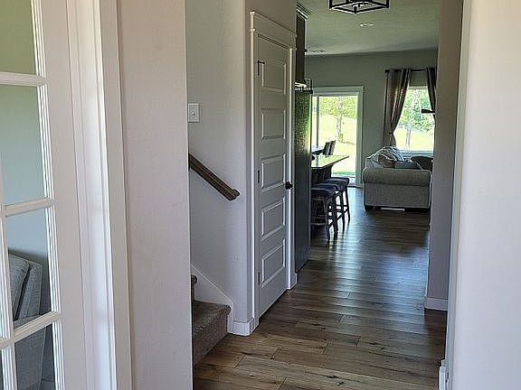 2nd image of 555 Woodlands Dr