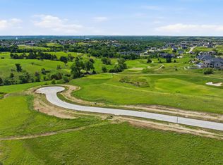 5016 Macleod Cir, Manhattan, KS 66503