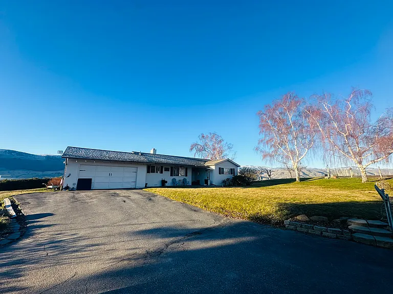 1020 S Van Sickle Ave — Photo 17
