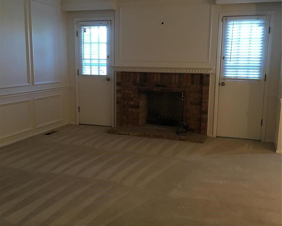 1st image of 10374 Chimney Rock Dr APT 3