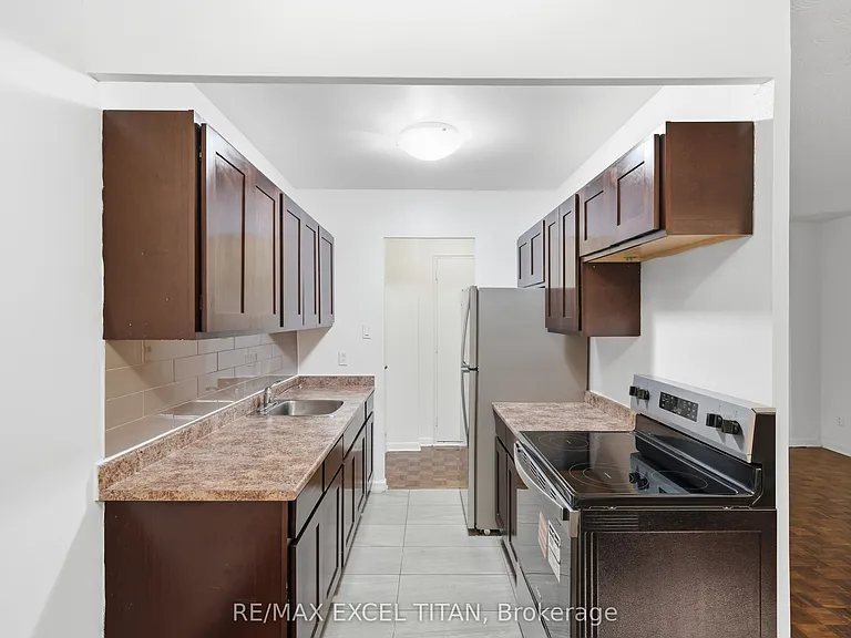 2895 Bathurst St #108 — Photo 15