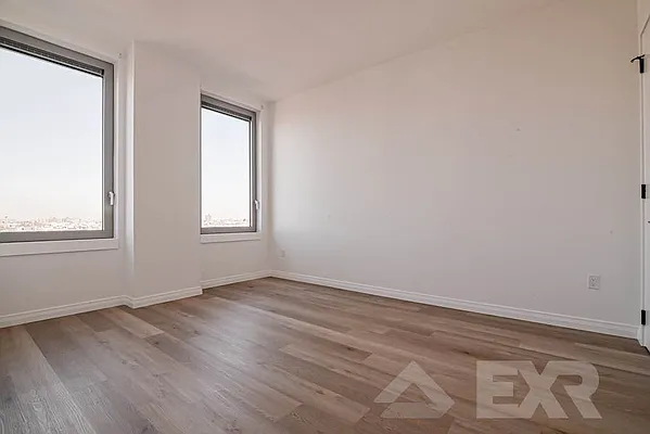 Rented by EXR | media 5