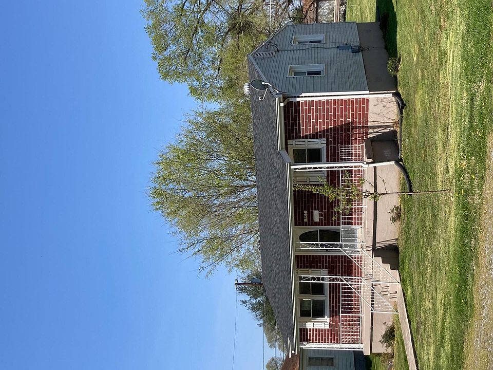 1st image of 1515 Oak Ave