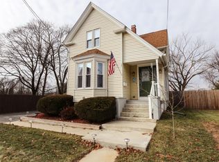 205 Jefferson St, Warwick, RI 02888