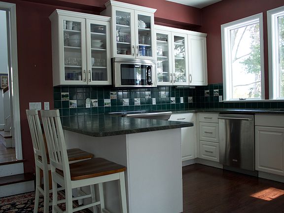 Electrolux/Granite Kitchen