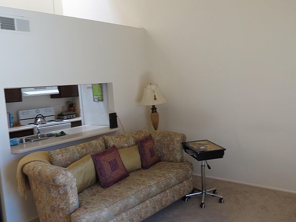 3rd image of 3501 Juan Tabo Blvd NE Unit M4