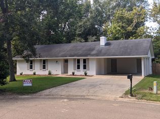 233 Maplewood Dr, Madison, MS 39110