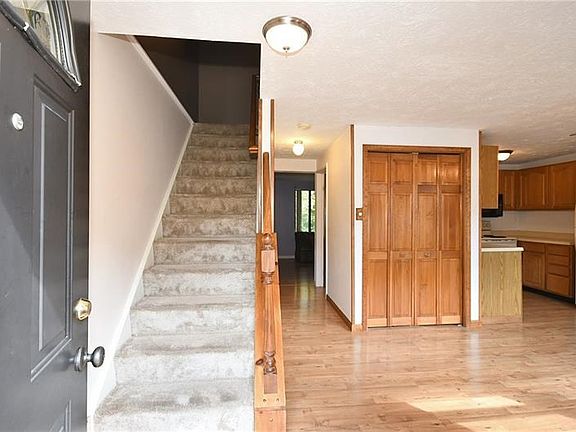 This welcoming home and community boasts tons of great features.