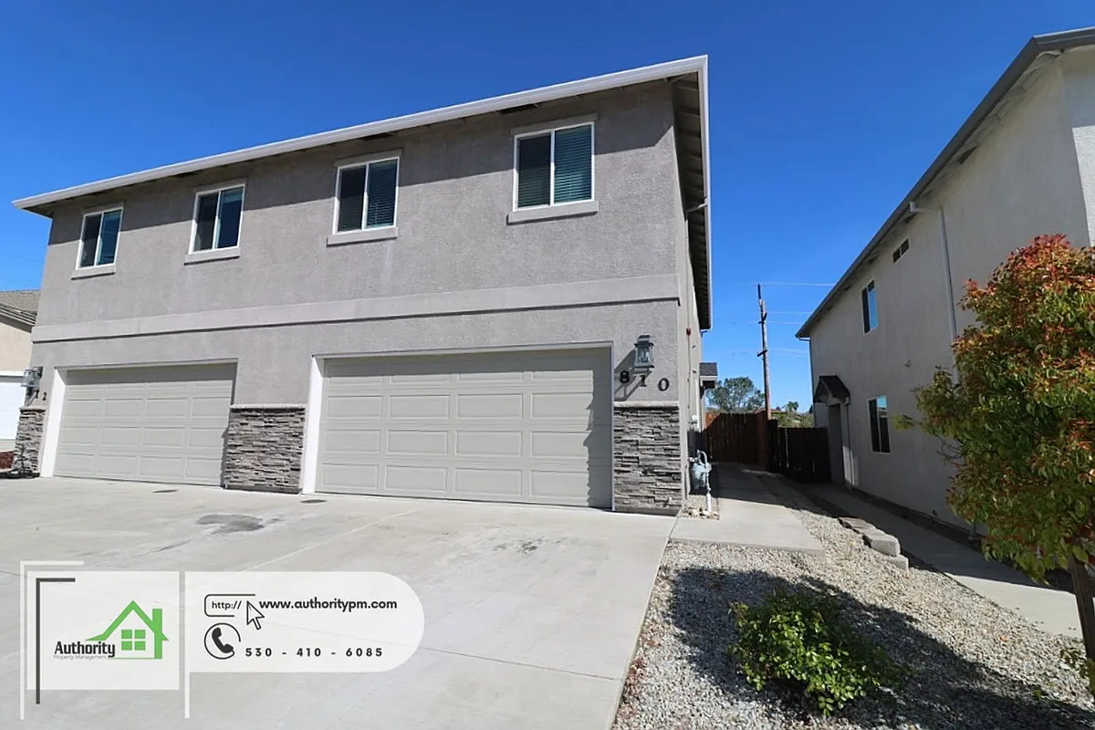 Building Photo - 810 Mission De Oro Dr