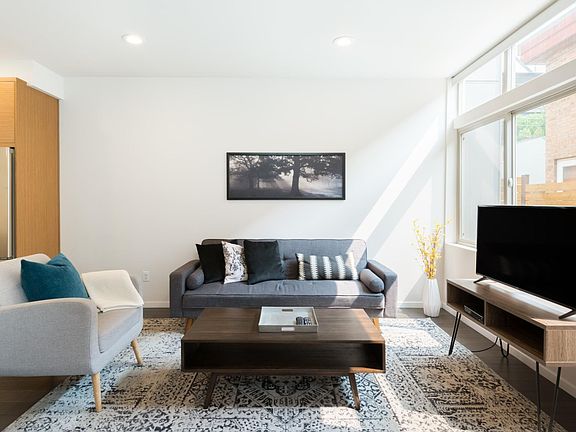 3rd image of 1816 14th Ave Unit C