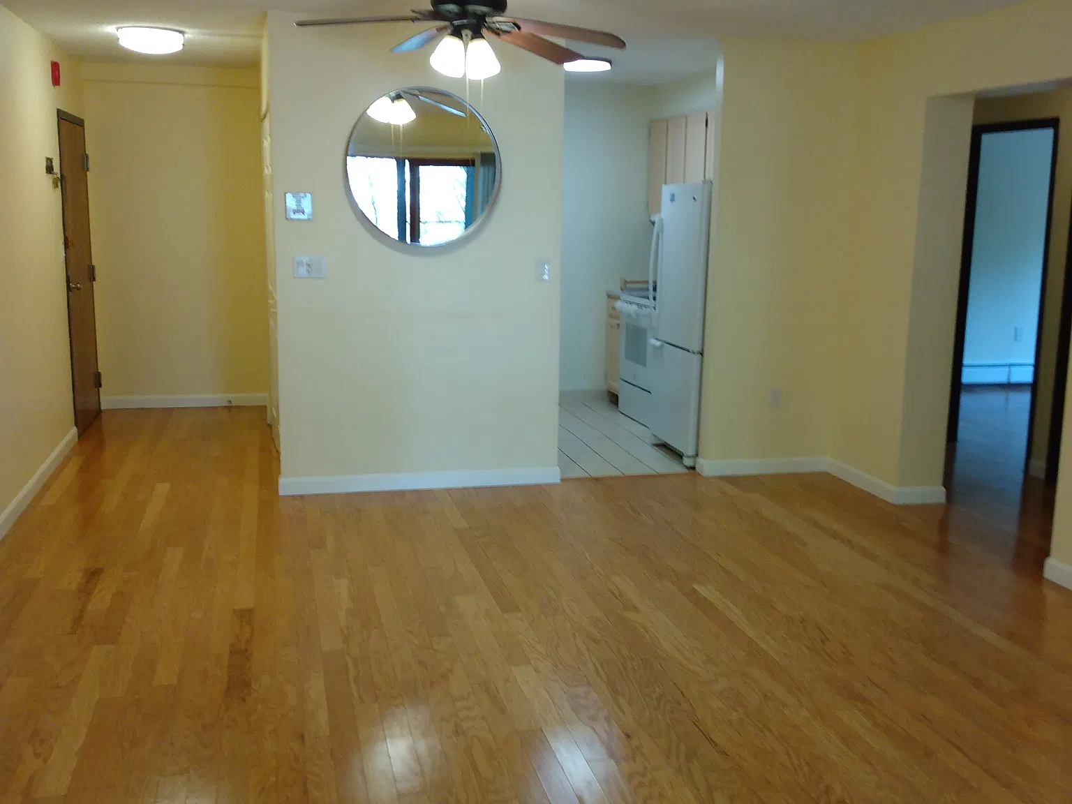 180 Green St — Photo 3