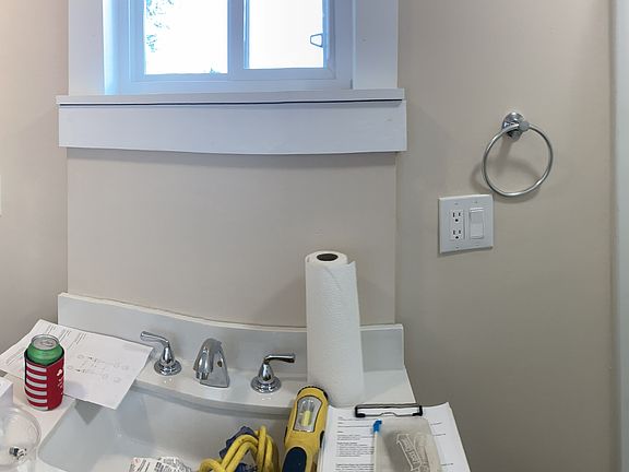 primary bath en suite