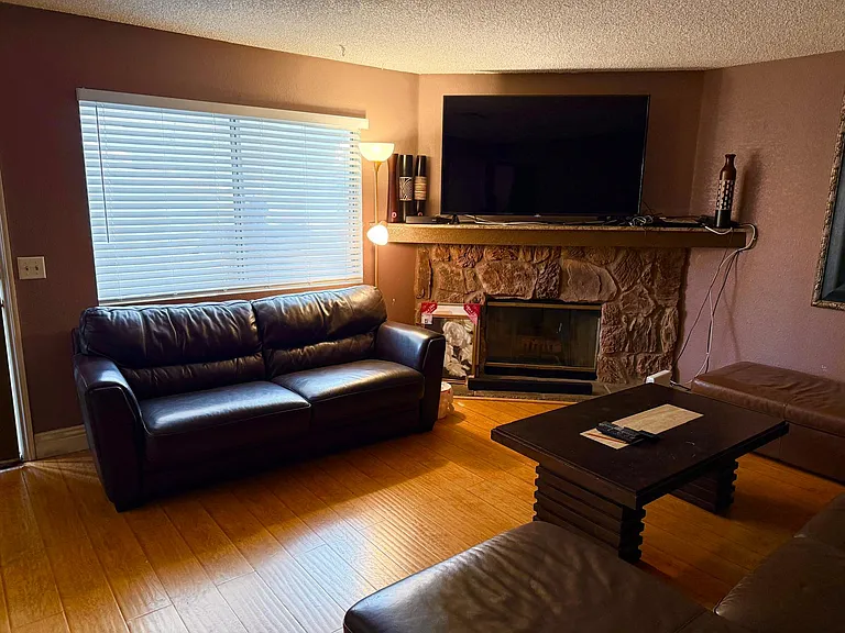 1108 N Cimarron Rd #202 — Photo 5