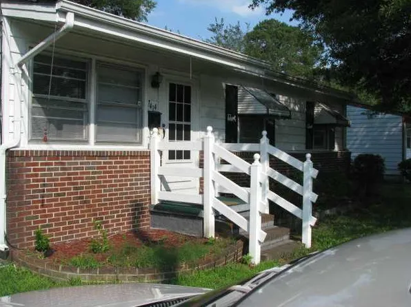 7414 Jarvis Pl, Newport News, VA 23605