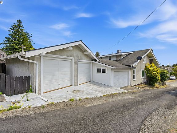 2nd image of 842 Oregon Ave