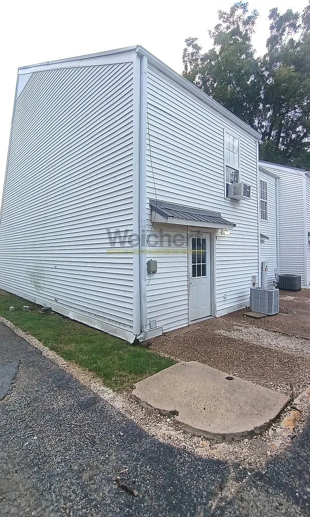 106 North 7th Street — Photo 1