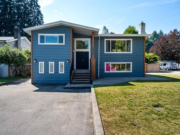 2965 Cumberland St, Pt Coquitlam, BC V3B 3V3