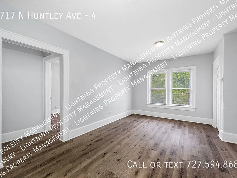 7717 N Huntley Ave #4 — Photo 4