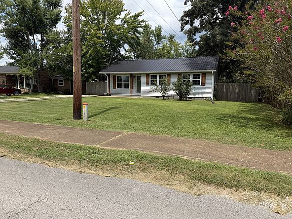 3rd image of 15 Forrest Ave