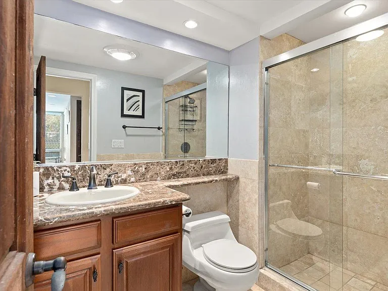 935 Genter St #207 — Photo 20