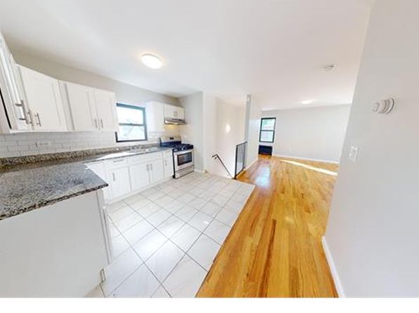 725 Henderson Ave FLOOR 2