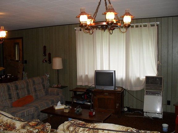 4th image of 10453 Fuller Aly