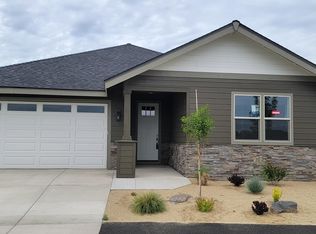 2621 NW Redwood Cir, Redmond, OR