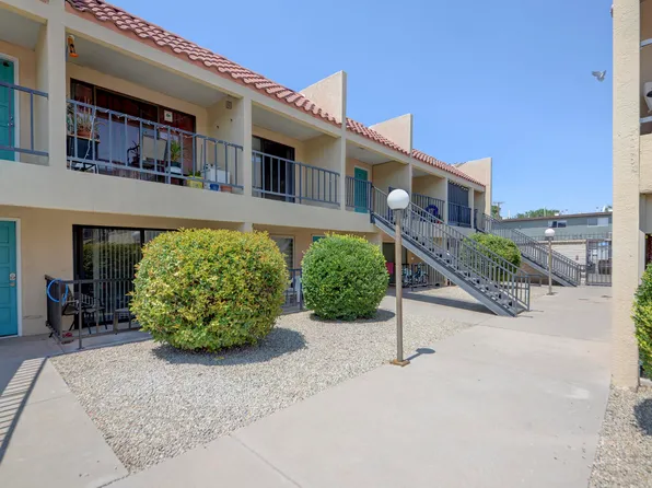 1025 Valencia Dr SE #10, Albuquerque, NM 87108