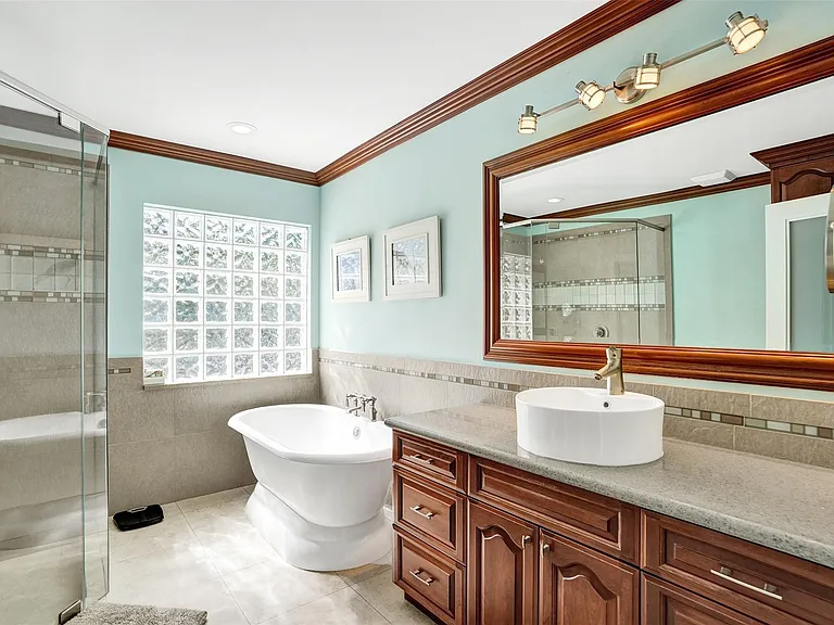 4142 NW 58th Dr — Photo 37