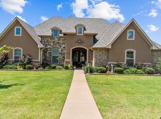 220 Sunnys Halo Blvd, Bullard, TX 75757