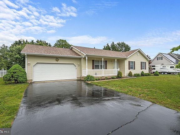 2nd image of 78 E Huntington Cir