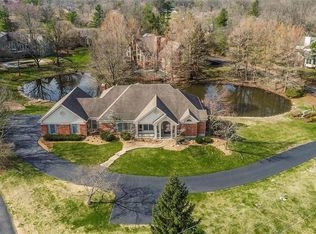 700 Westwood Lake Dr, Saint Louis, MO 63131