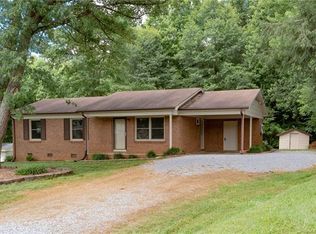 39 Isenhour Park Road Ext, Taylorsville, NC 28681