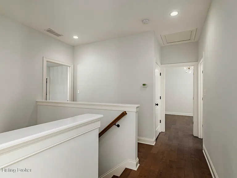 9409 Civic Way — Photo 31
