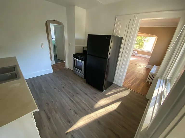 1703 Morgan Ave N — Photo 6