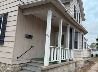315 9th St S #2, Escanaba, MI 49829
