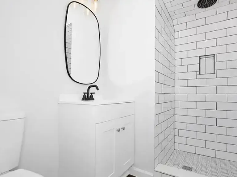 2710 Fordham Dr — Photo 18
