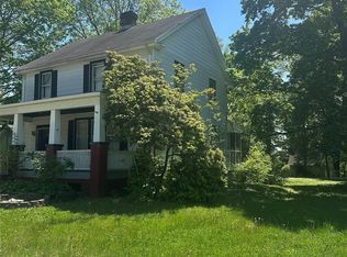 102 E Cedar St, Poughkeepsie, NY 12601