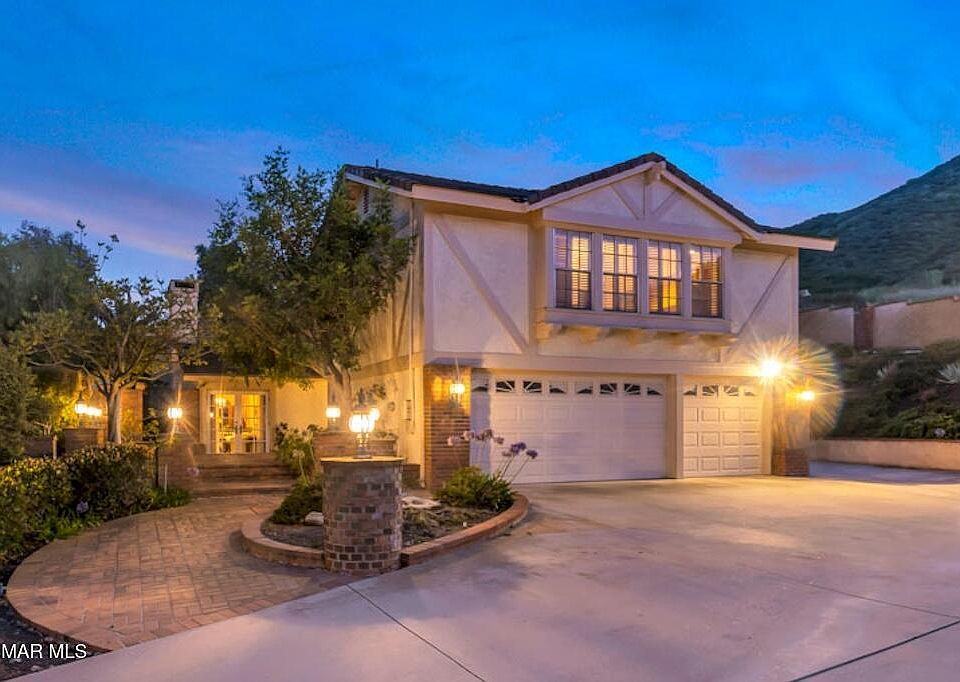 1st image of 3956 Calle Valle Vis