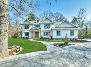 129 Pollard Rd, Mountain Lakes, NJ 07046