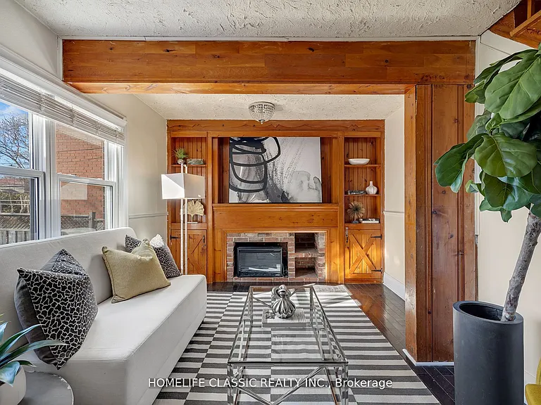 54 S Woodrow Blvd — Photo 7