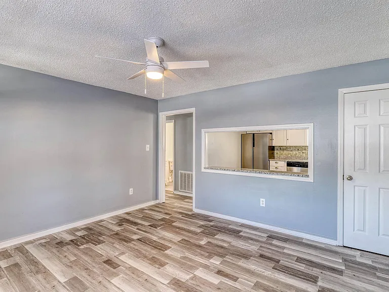 1510 N Arkansas Ave — Photo 8