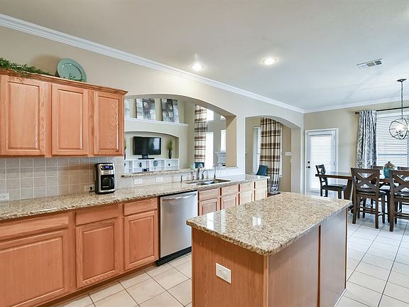 5th image of 5401 Coronation Dr