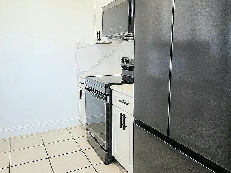 1747 Sophias Dr #202 — Photo 16