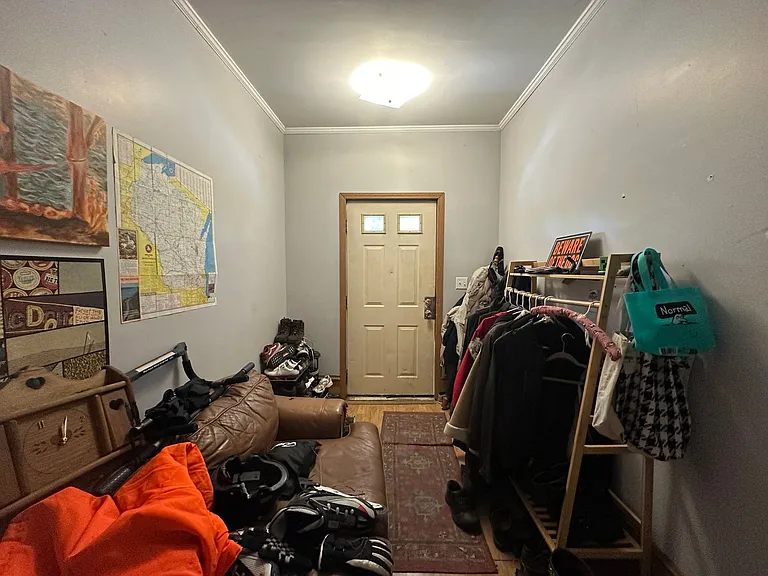 24-26 S. Mills St — Photo 14