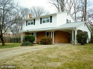 5601 Rolling Rd, Springfield, VA 22151