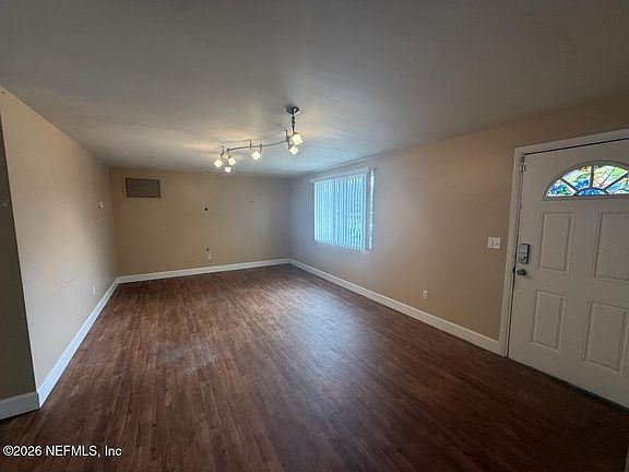 4th image of 947 VISCAYA Boulevard